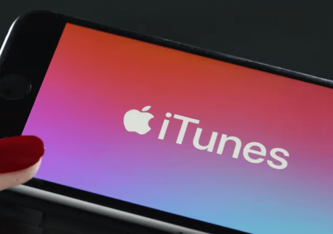 完全に削除されたファイルは、iTunes で iPhone のどこに移動しますか?